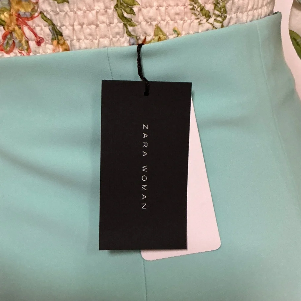 Zara Light Blue / Green Pencil Skirt size Medium NWT - Picture 4 of 6